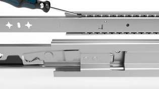 3D assembly illustration - Extending a telescopic rail