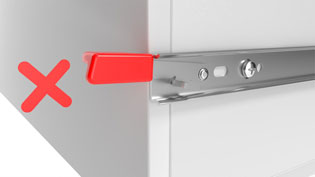 Technical assembly instructions for telescopic slides and drawer runners - Locking lever facing the wrong direction